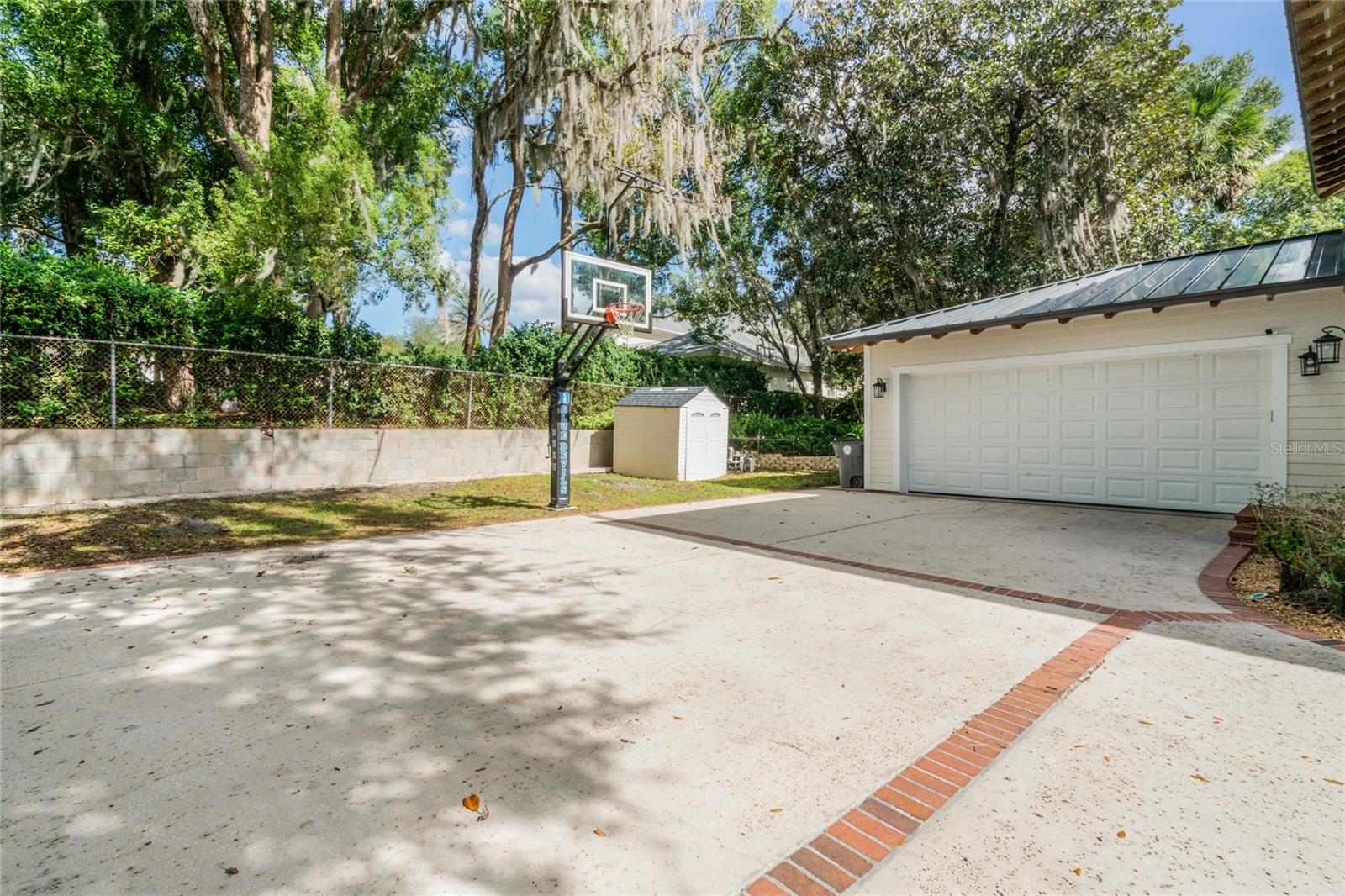 COMSTOCK PARK - Residential