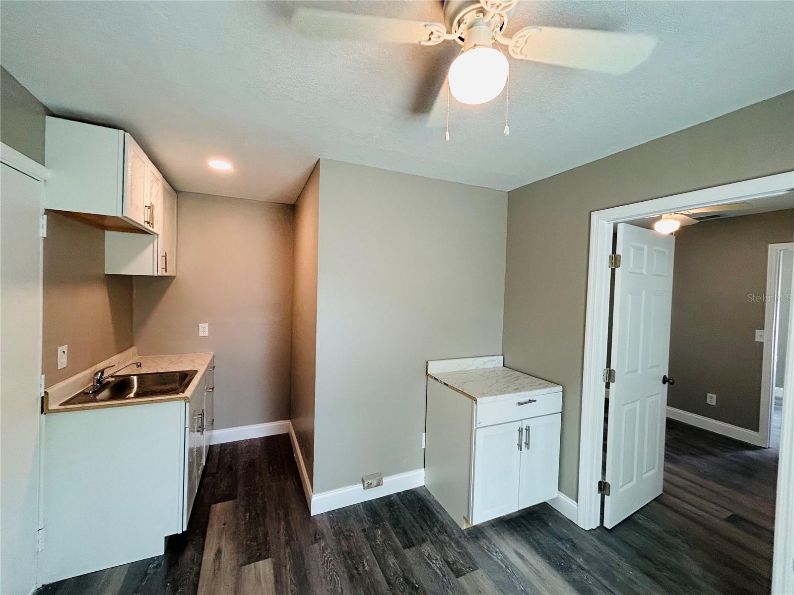 COLLEGE PARK - Residential
