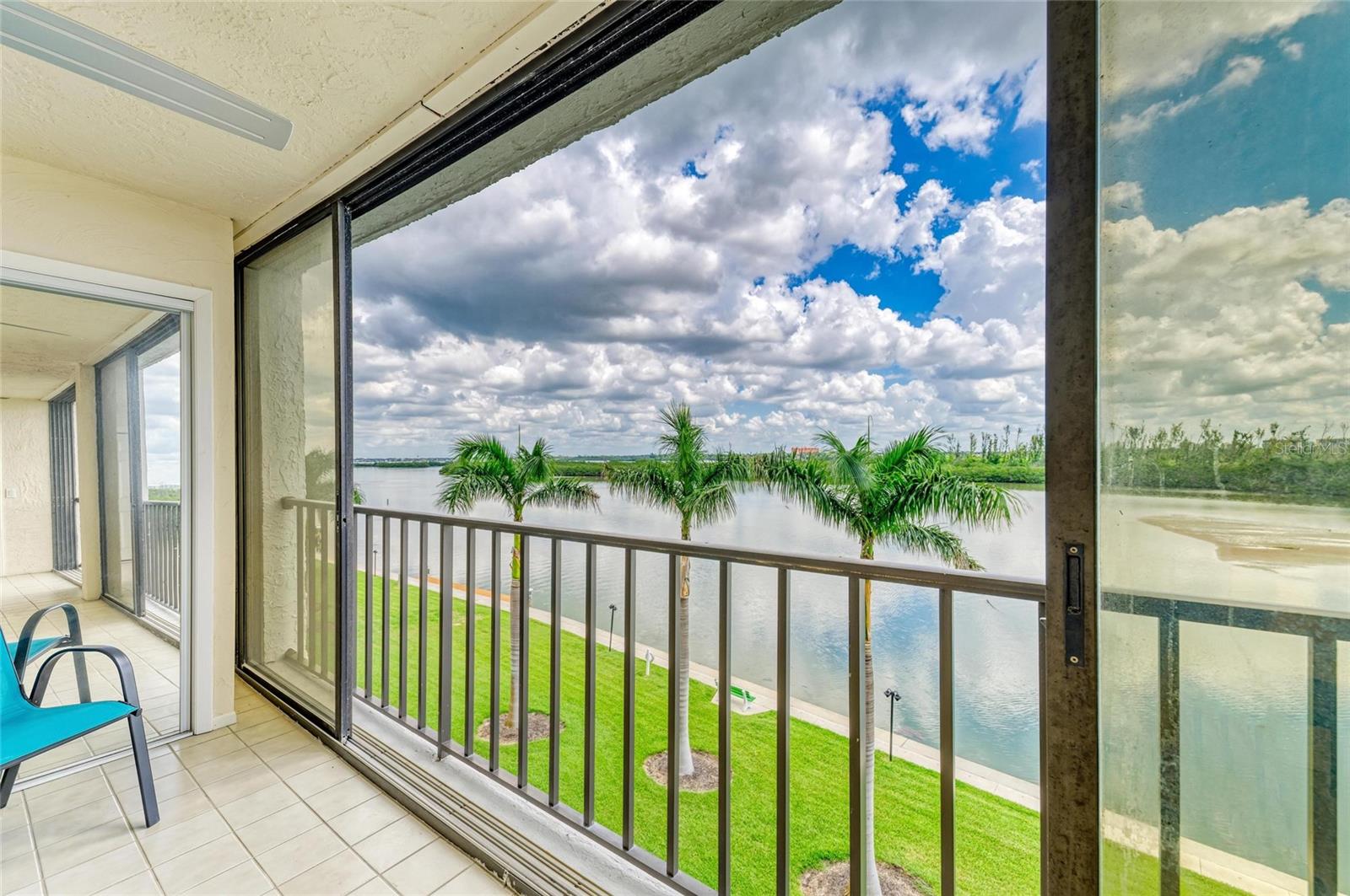 POINTE ON MIDNIGHT PASS - Residential Lease