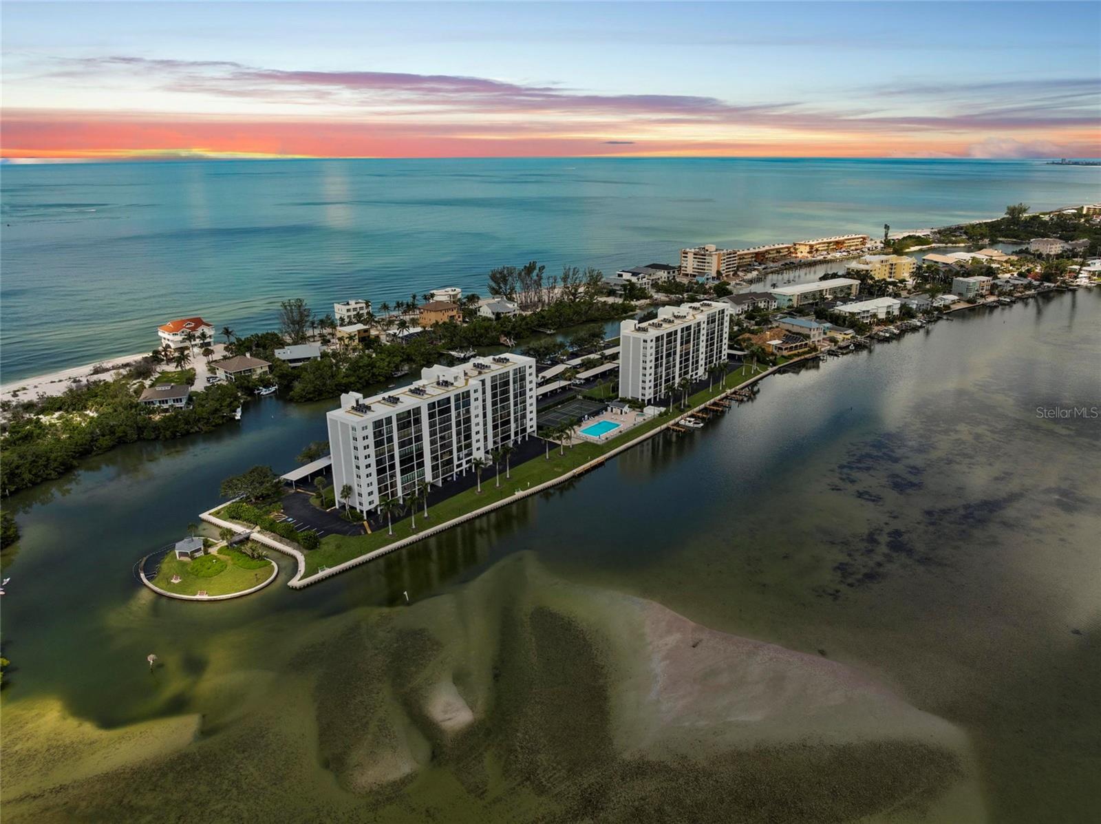 POINTE ON MIDNIGHT PASS - Residential Lease