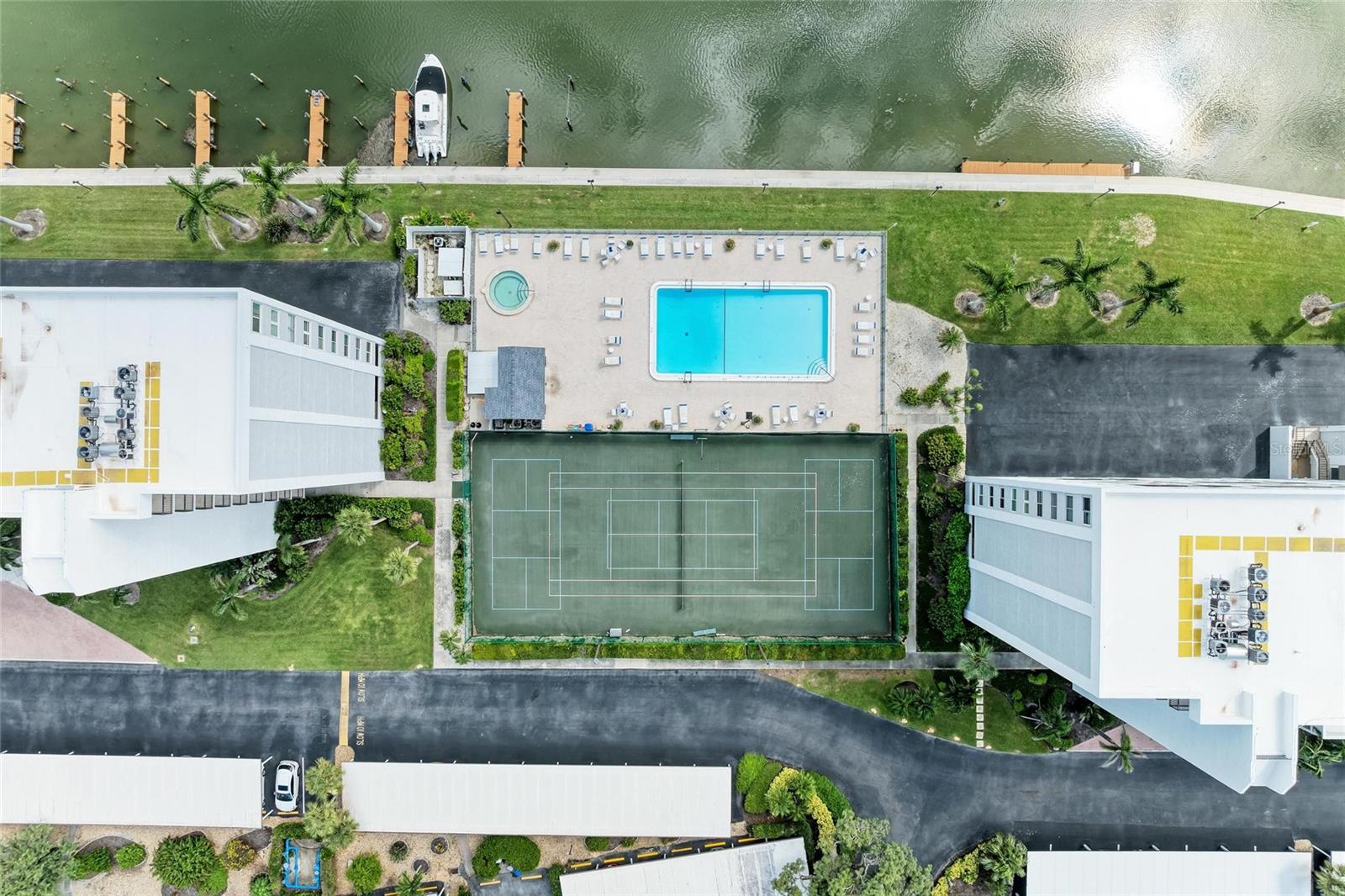 POINTE ON MIDNIGHT PASS - Residential Lease