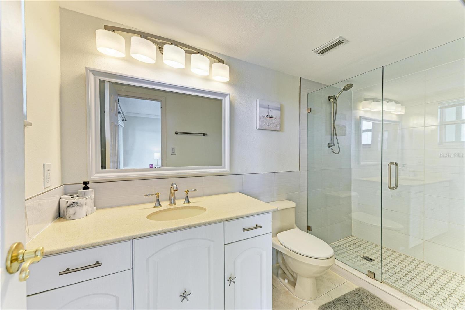 POINTE ON MIDNIGHT PASS - Residential Lease