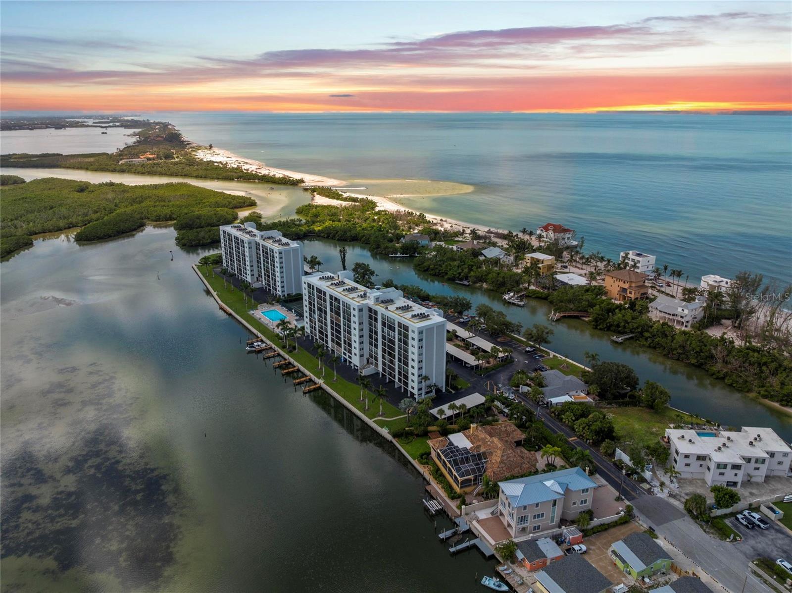 POINTE ON MIDNIGHT PASS - Residential Lease