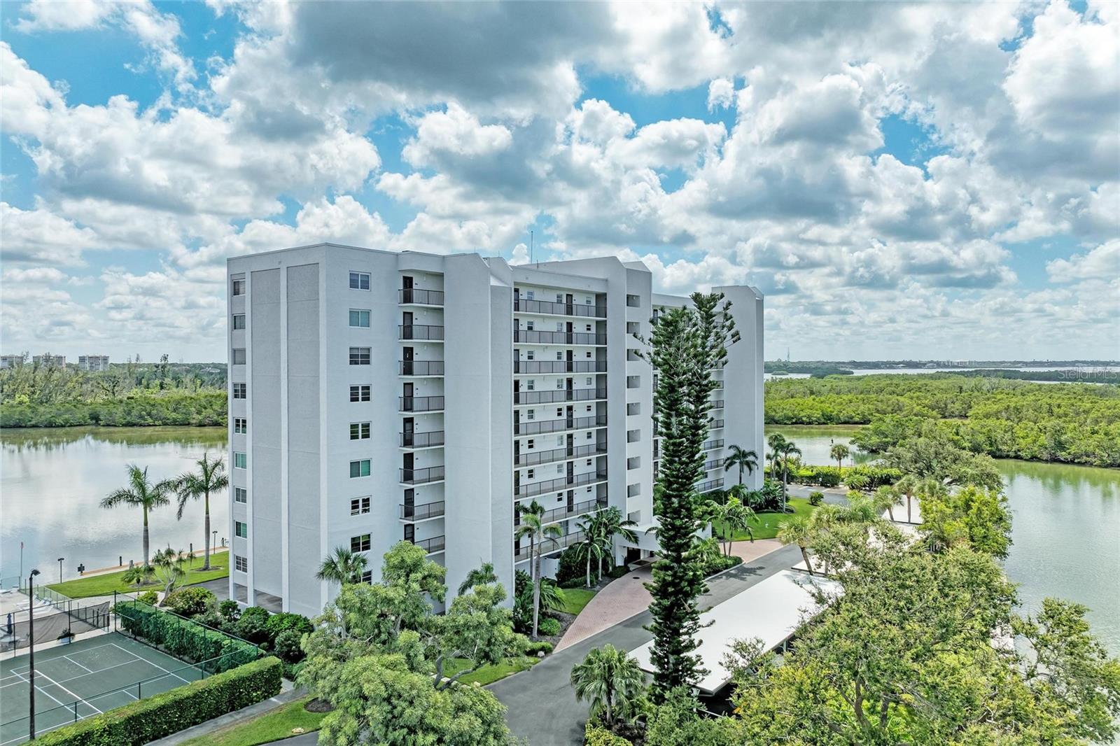 POINTE ON MIDNIGHT PASS - Residential Lease