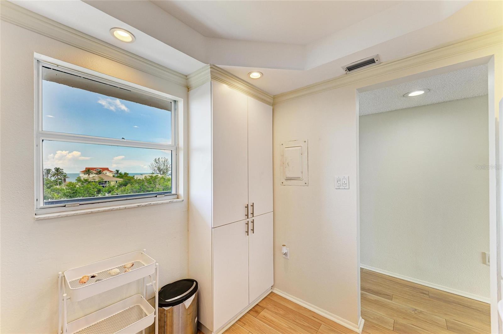POINTE ON MIDNIGHT PASS - Residential Lease