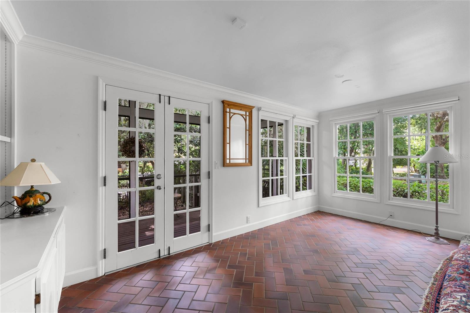 SYLVAN LAKE SHORES - Residential Lease