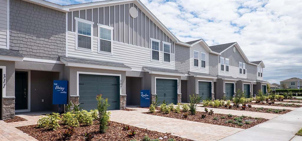 Photo of 406 Chesapeake Drive, Saint Cloud, FL 34771 (MLS # L4963845)