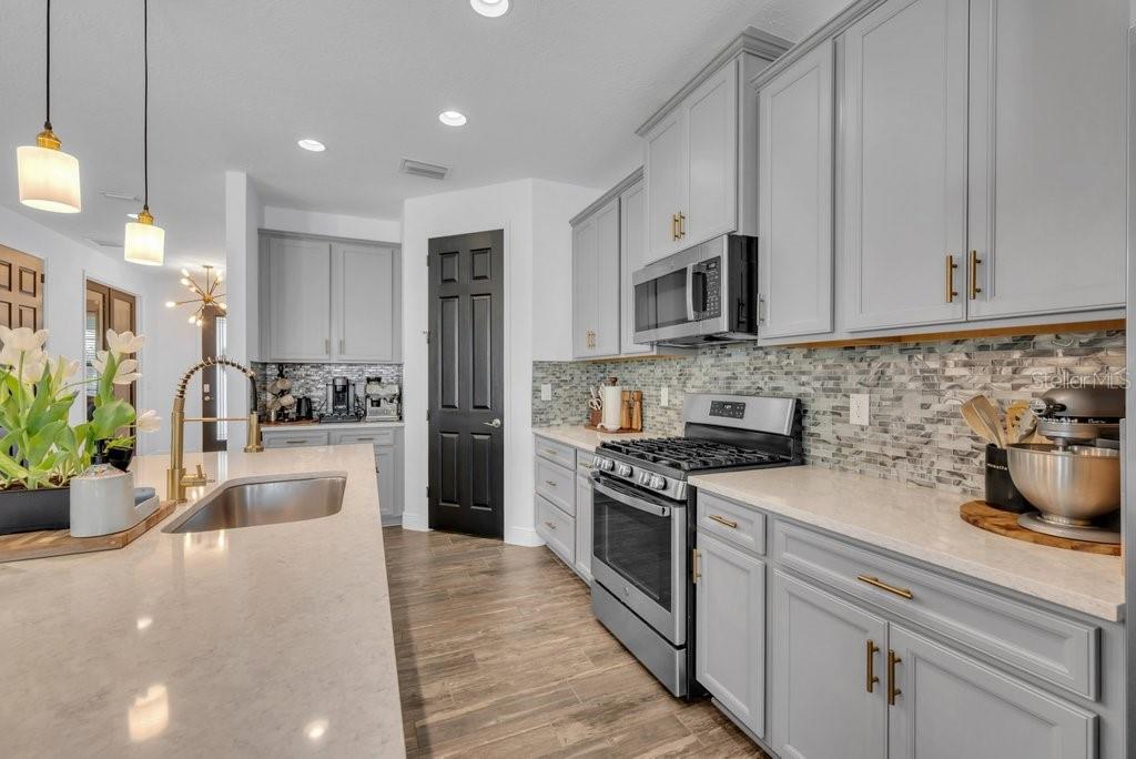 B AND D HAWKSTONE PHASE I - Residential