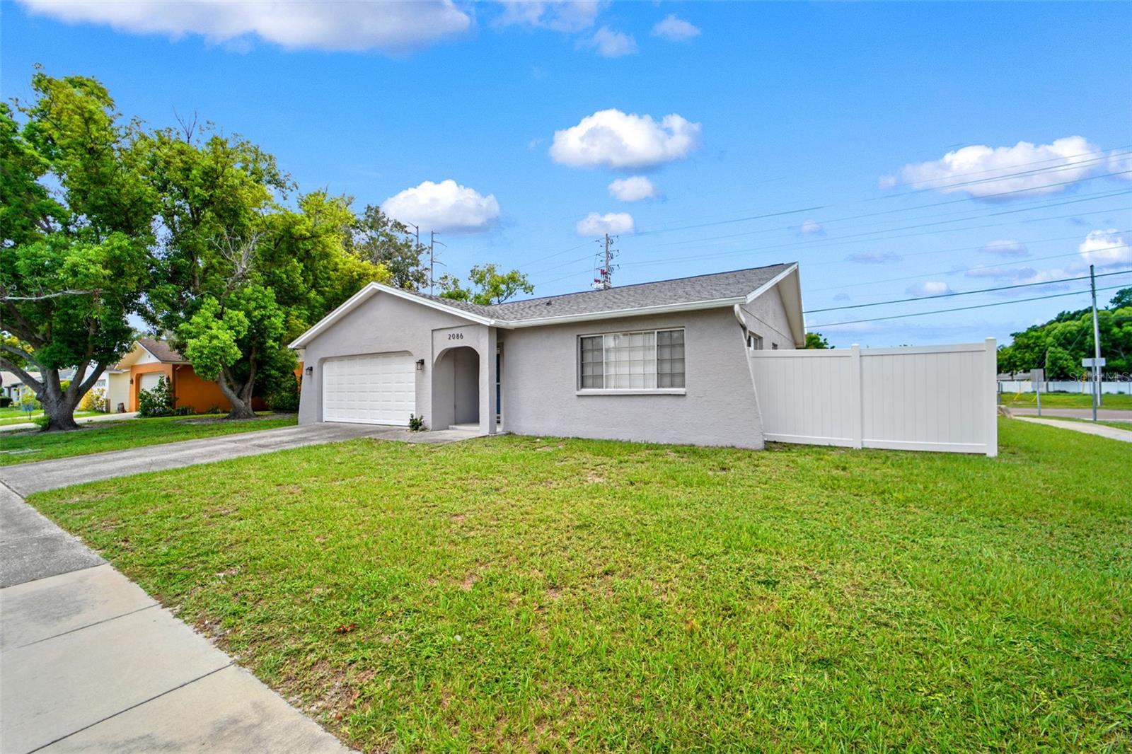 2086 CITRUS HILL LANE