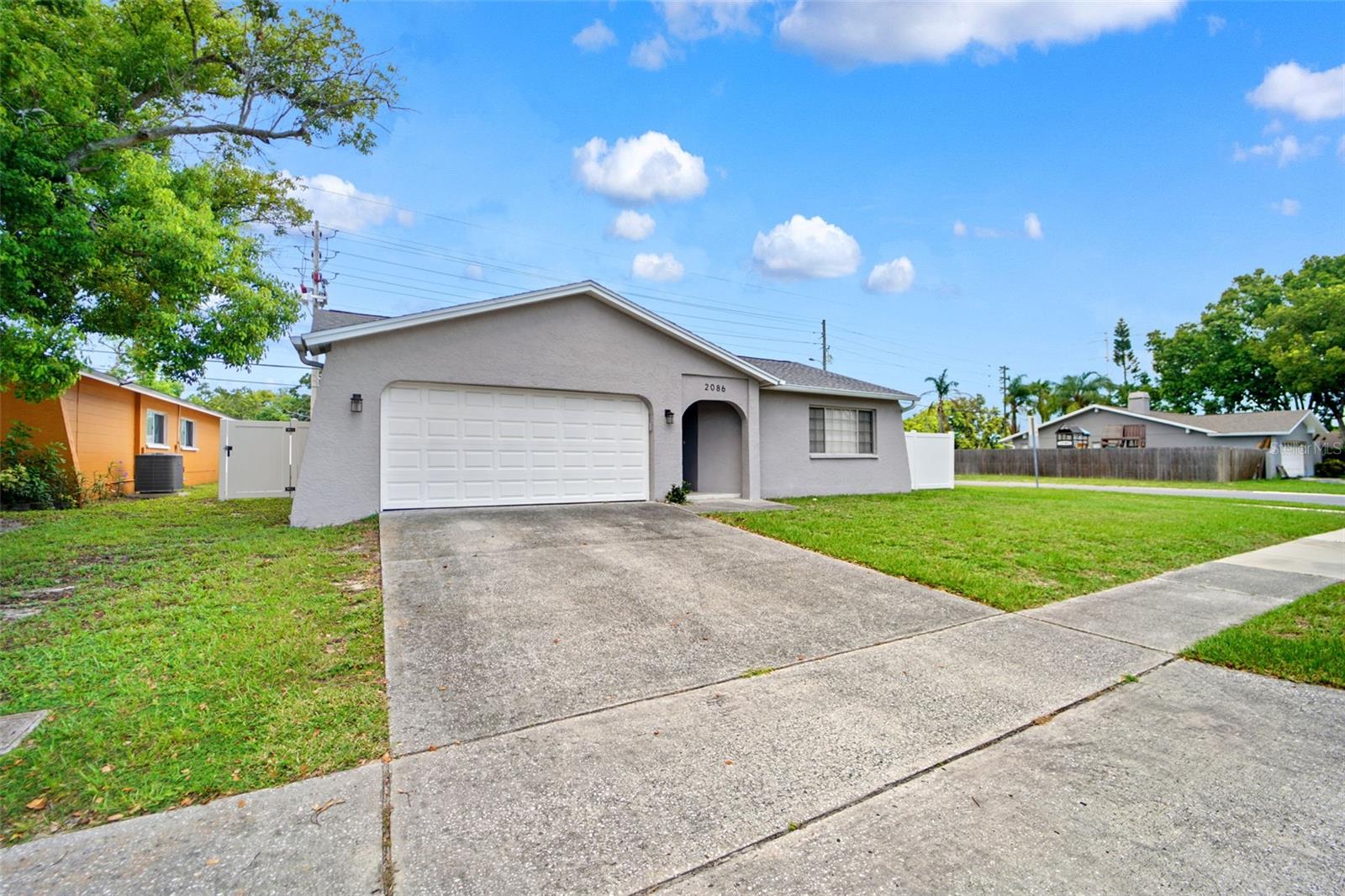 2086 CITRUS HILL LANE