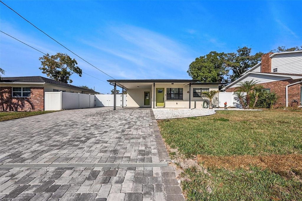 Photo of 1713 W Saint Isabel Street, Tampa, FL 33607 (MLS # TB8455132)