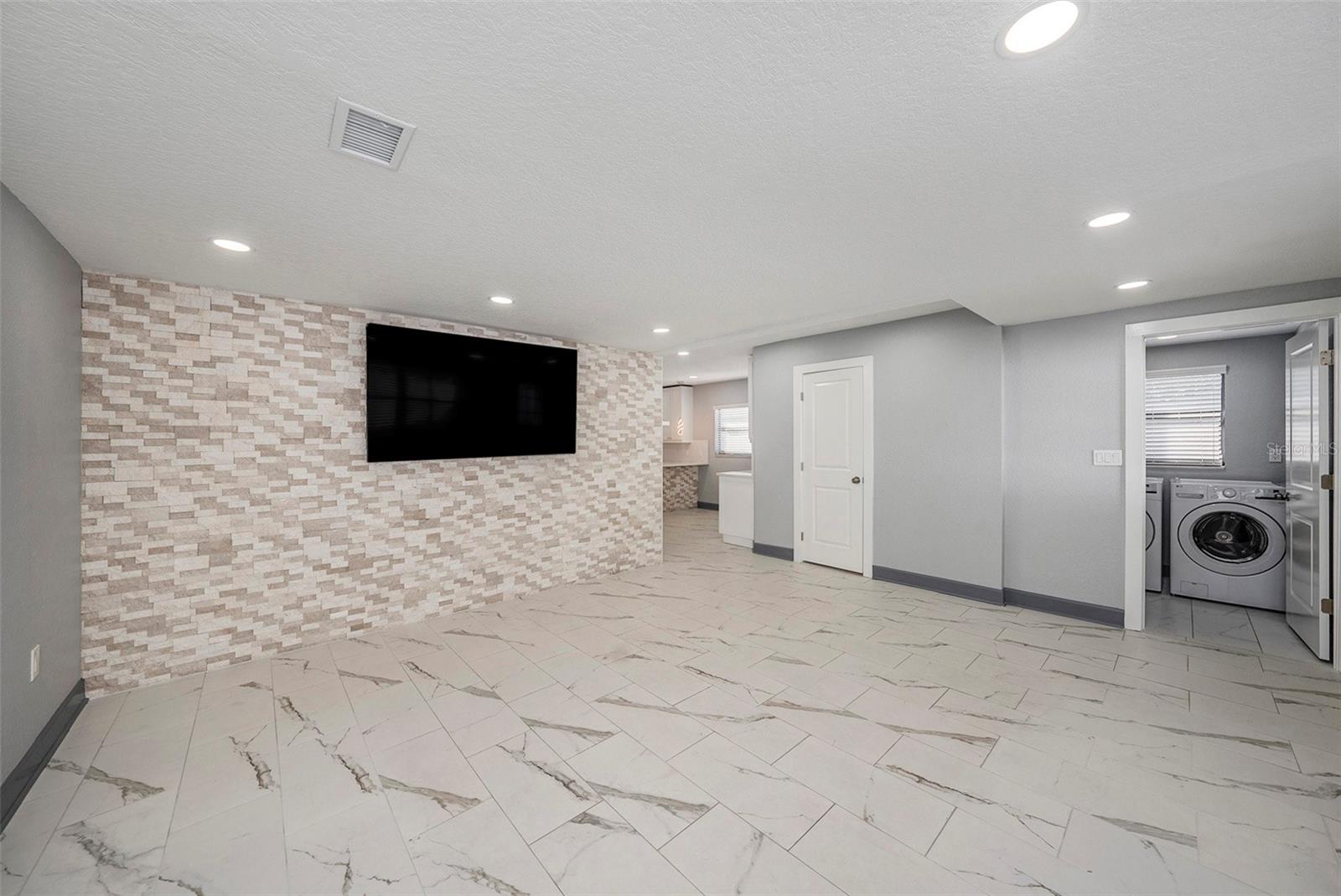 RICHARDSONS VILLAGE SUBDIVISI - Residential