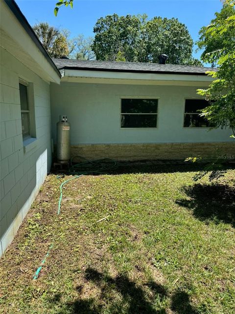 A home in SILVER SPRINGS