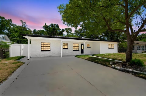 Photo of 4403 Oakmont Lane, Tampa, FL 33634 (MLS # TB8519834)