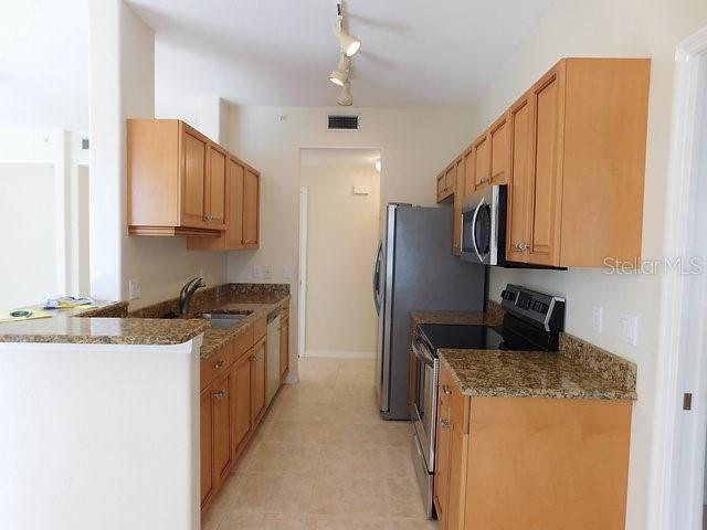 CASA DI AMICI - Residential Lease