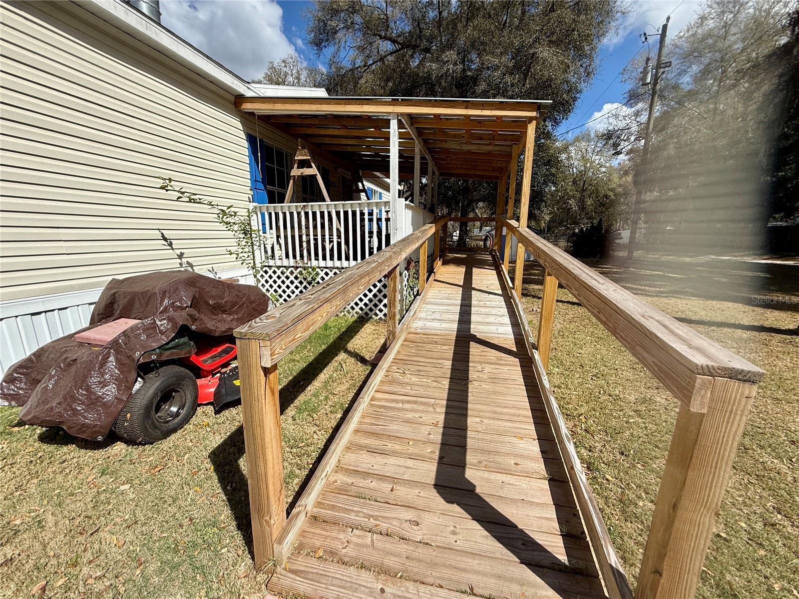 MEADOWS UNIT 3 - Residential