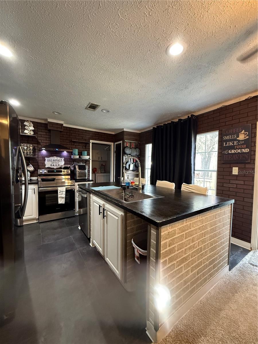 MEADOWS UNIT 3 - Residential