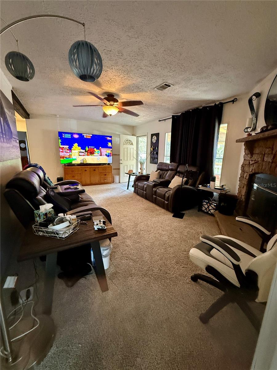 MEADOWS UNIT 3 - Residential