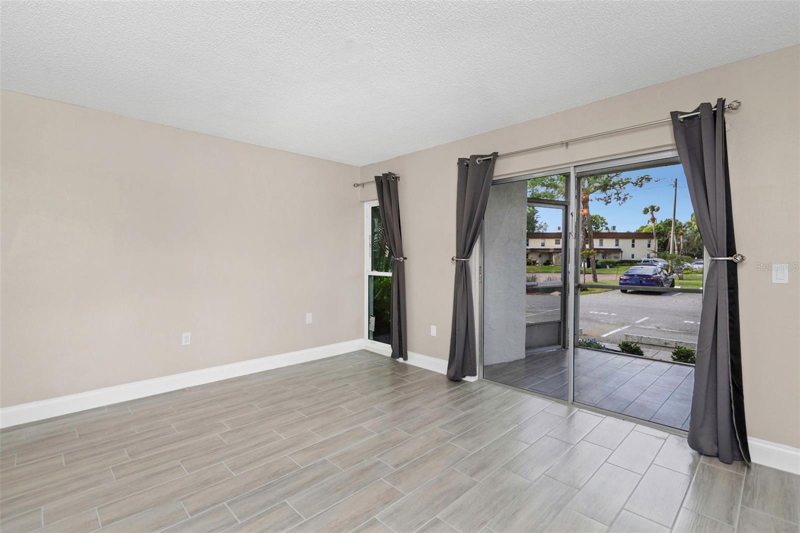 MOORINGS OF MAXIMO CONDO - Residential