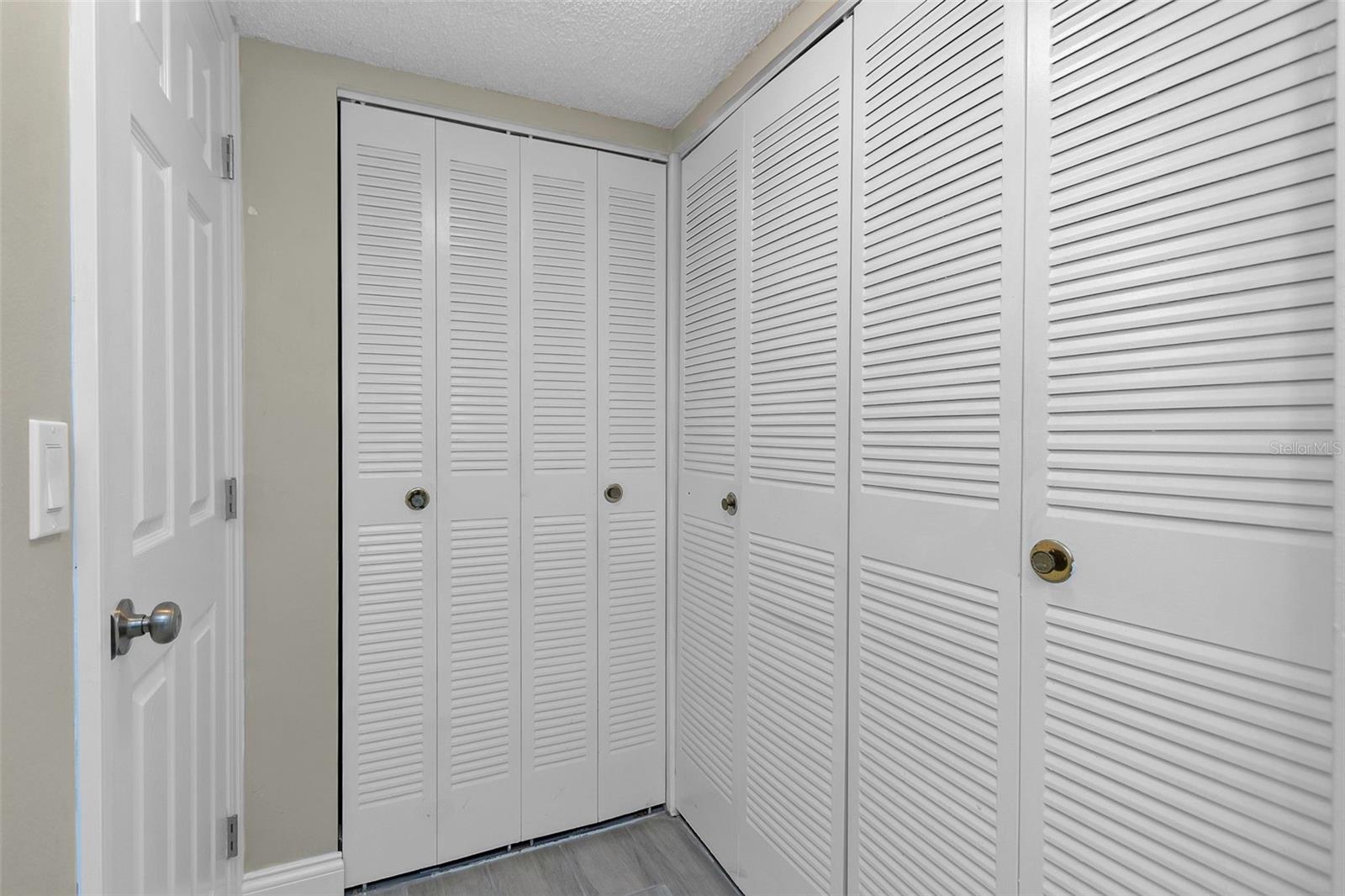 MOORINGS OF MAXIMO CONDO - Residential