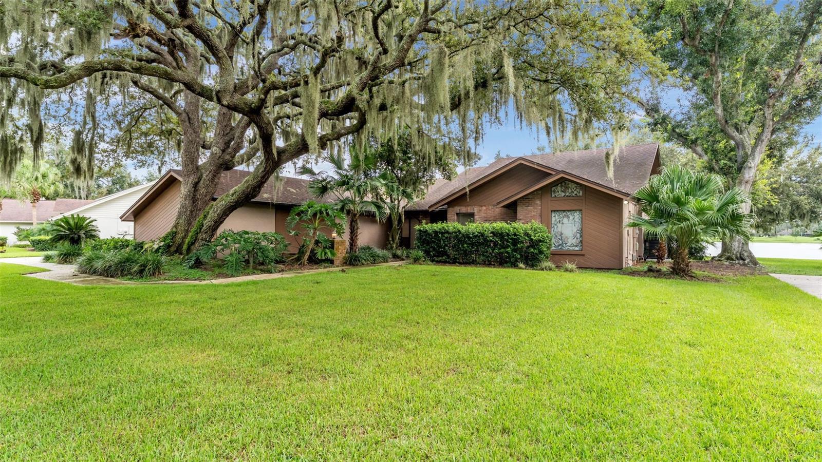 2871 HAMMOCK DRIVE