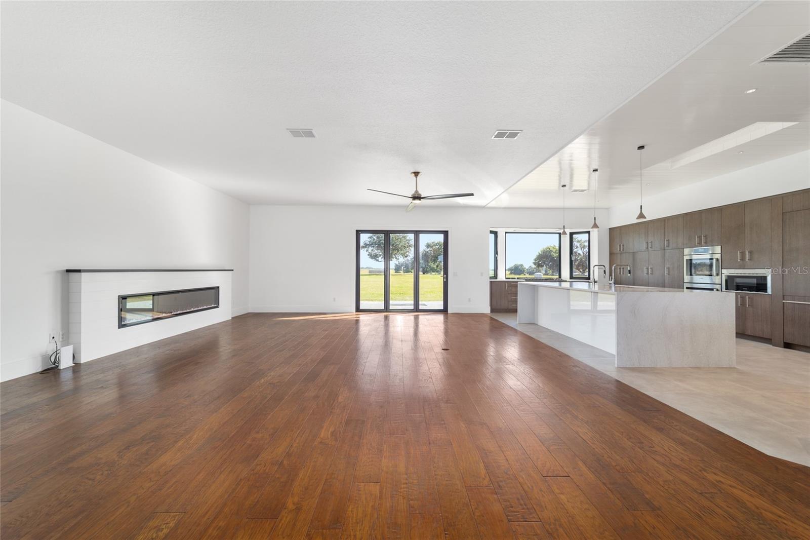 CARDINAL HILL COMPLEX - Residential