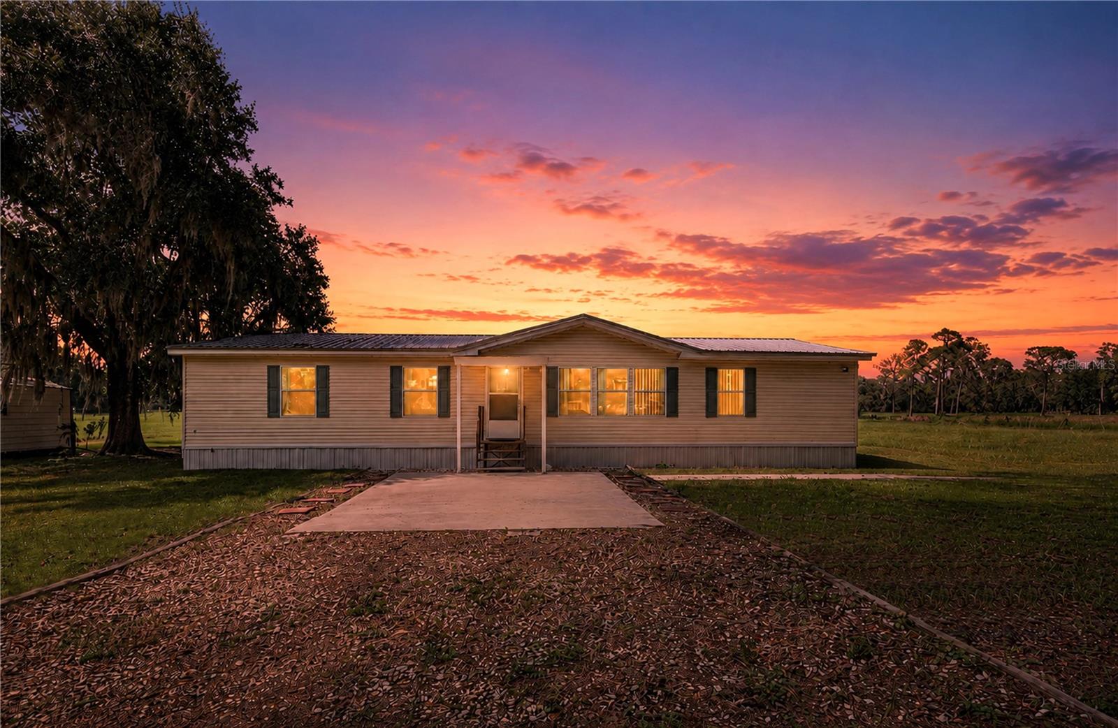 2806 LAWRENCE ROAD