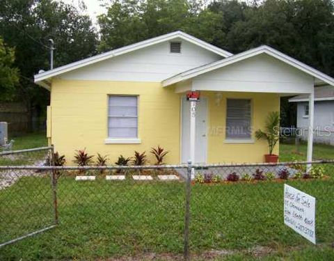 A home in AUBURNDALE