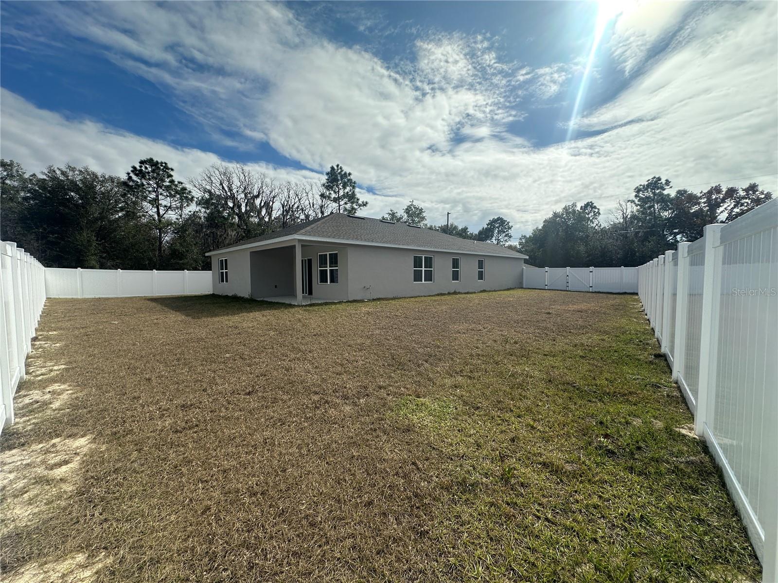 MARION OAKS UN 12 - Residential Lease