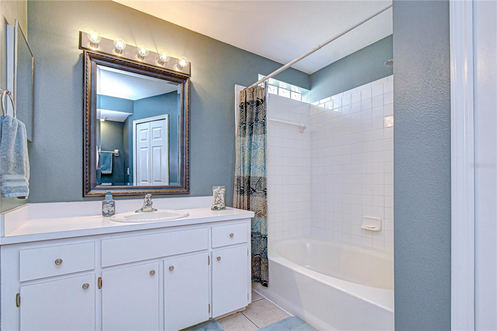 BRENTWOOD HILLS - Residential