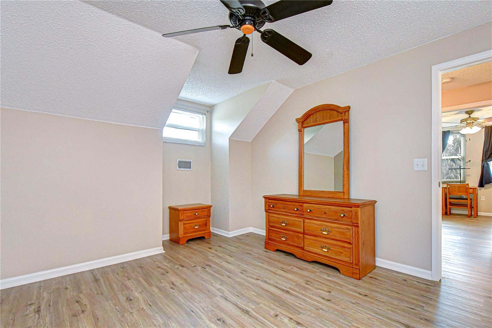 BRENTWOOD HILLS - Residential