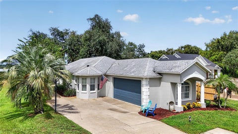 Photo of 19923 W Eldorado Drive, Eustis, FL 32736 (MLS # G5117026)