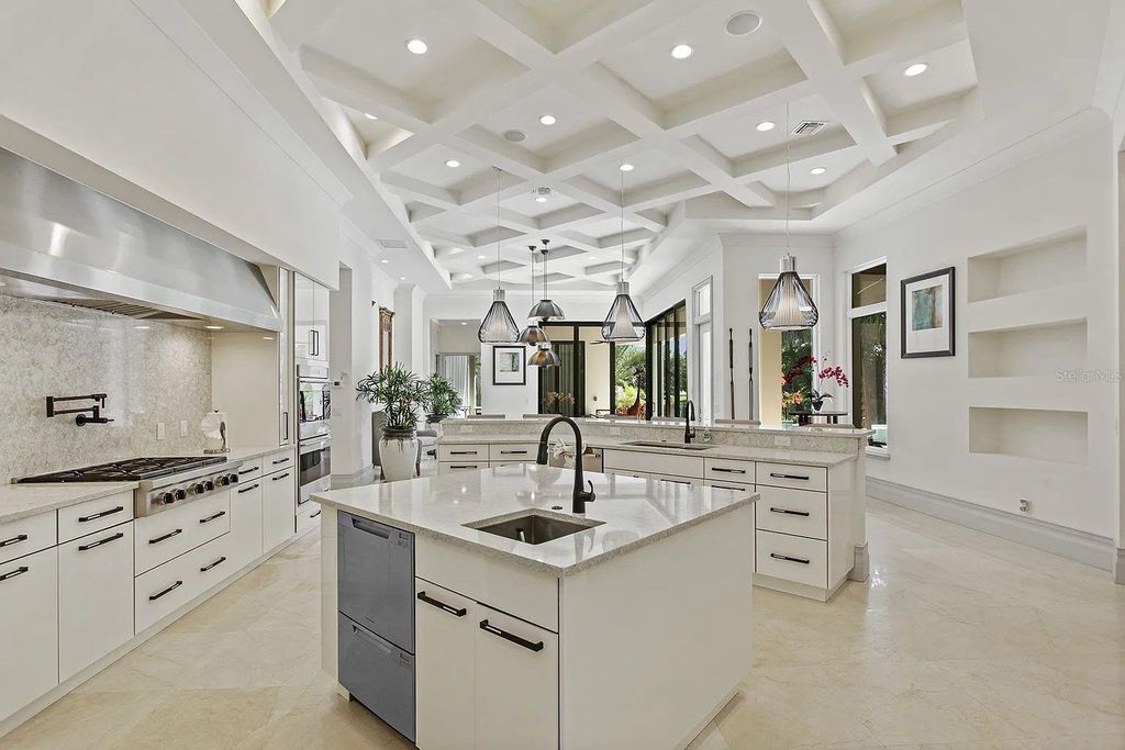 Photo of 10372 Kensington Shore Drive, Orlando, FL 32827 (MLS # R4911268)