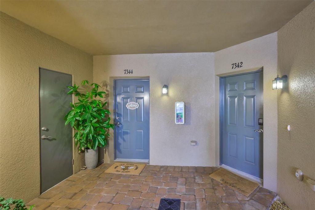 Photo of 7344 Skybird Road, Bradenton, FL 34209 (MLS # A4657052)