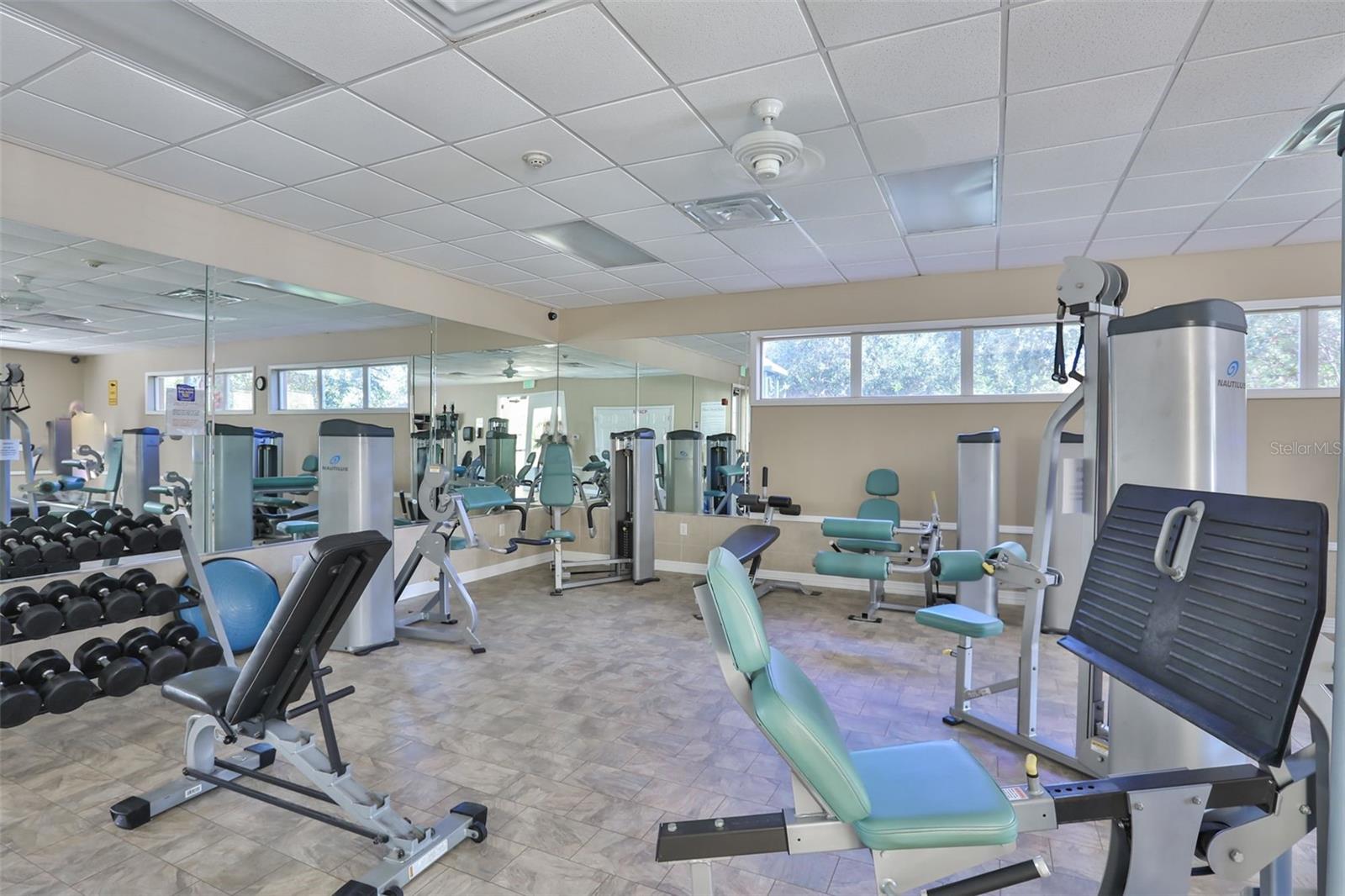 PALMA SOLA TRACE - Residential