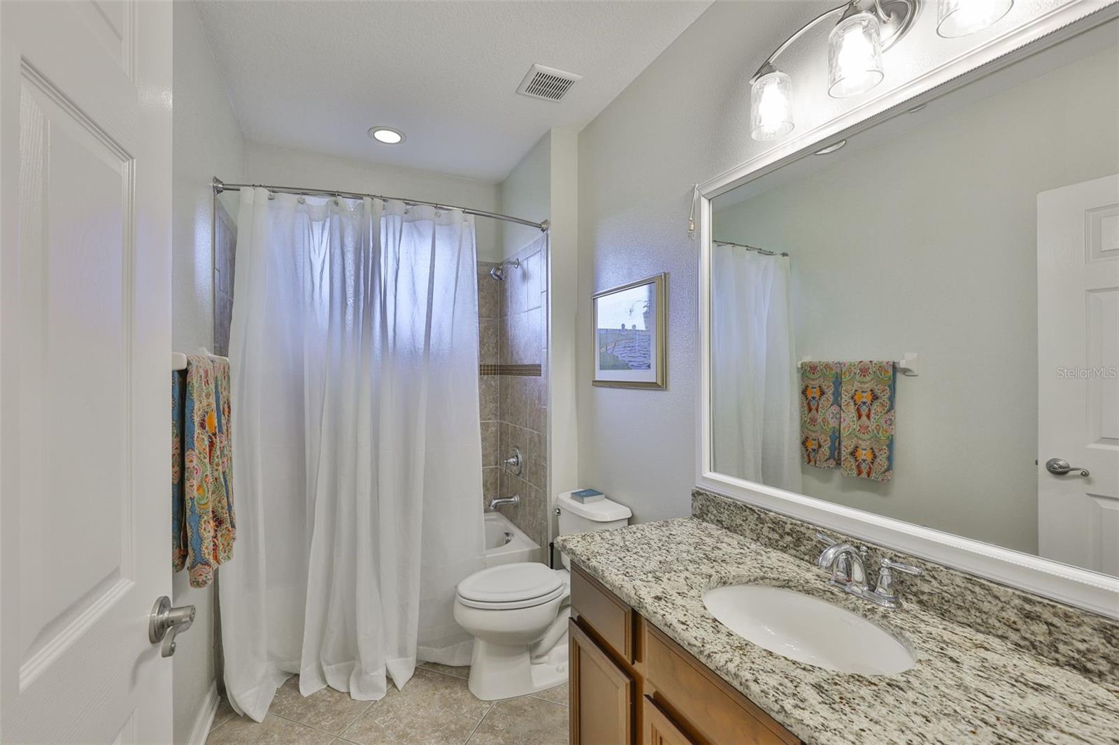 PALMA SOLA TRACE - Residential