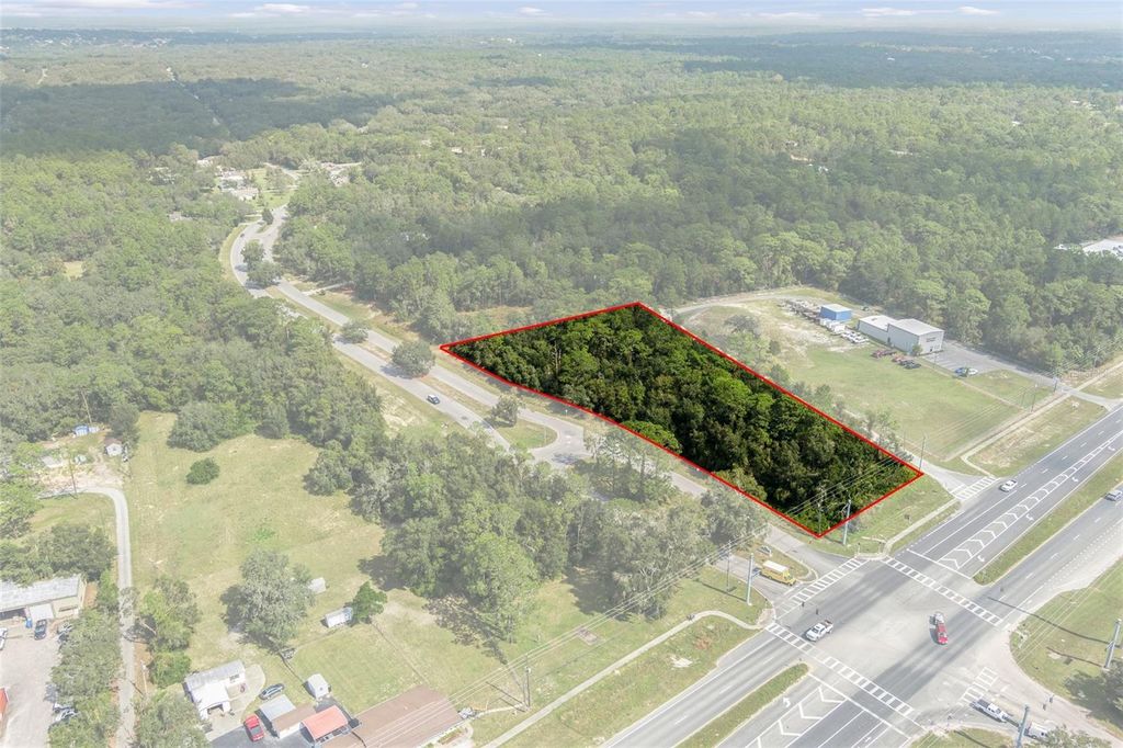 Photo of 271 W Gulf To Lake Highway, Lecanto, FL 34461 (MLS # OM687175)