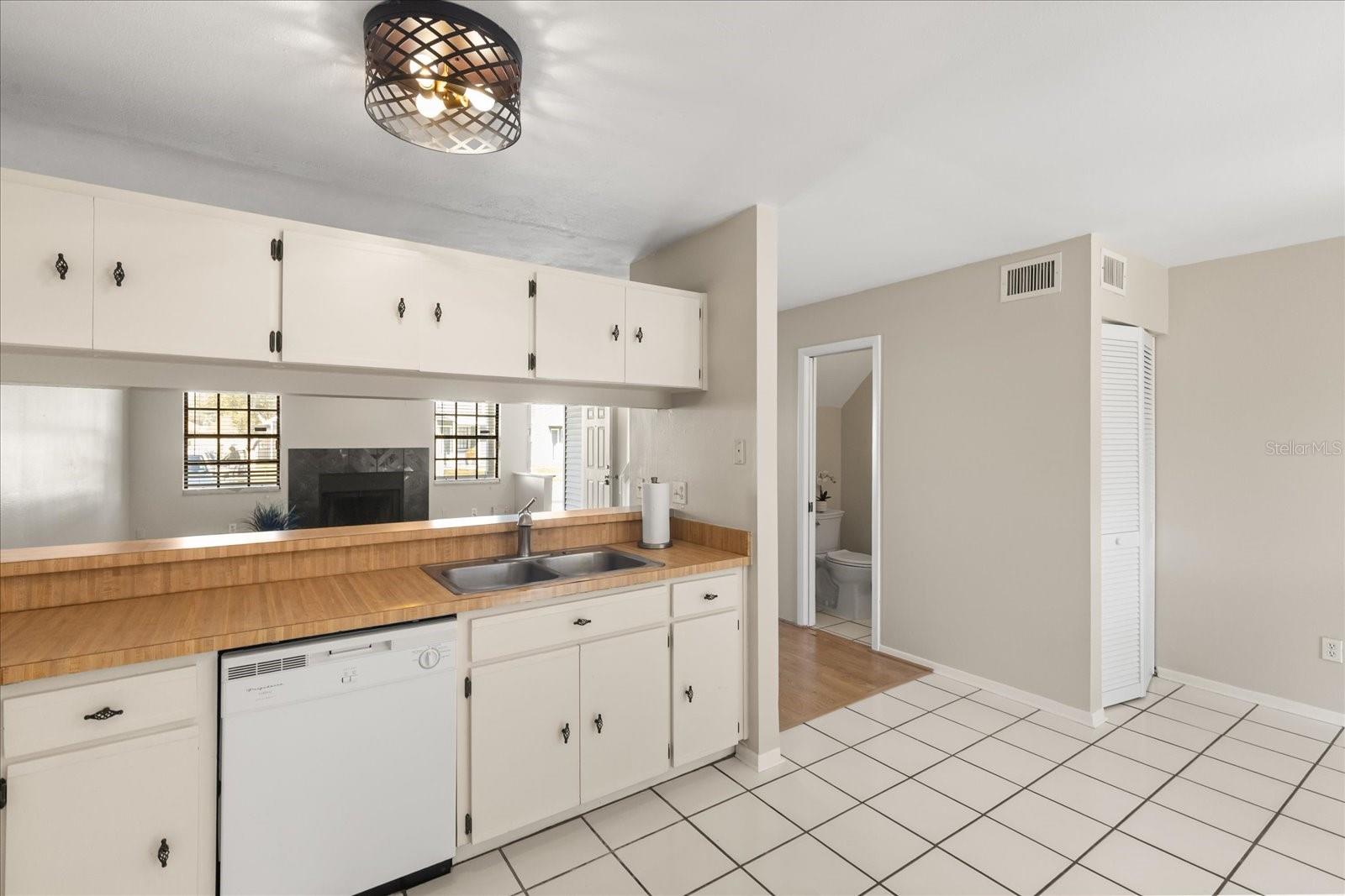 HAMPTON PARK TWNHMS UN 1 - Residential