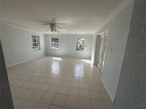 Single Family Residence in PORT CHARLOTTE FL 165 CUMMINS AVENUE 12.jpg