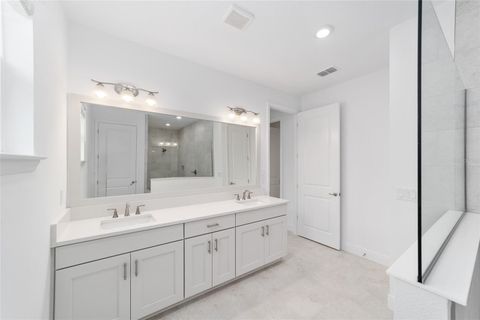 Tiny photo for 10091 SW 84th Street Road, Ocala, FL 34481 (MLS # OM707658)