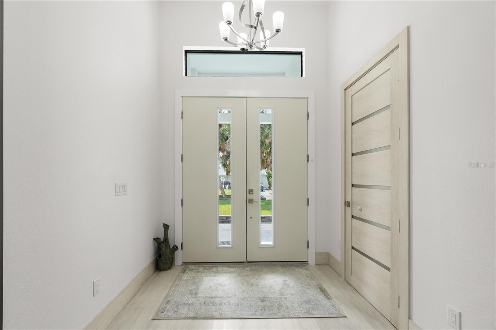 SOUTH VENICE - Residential