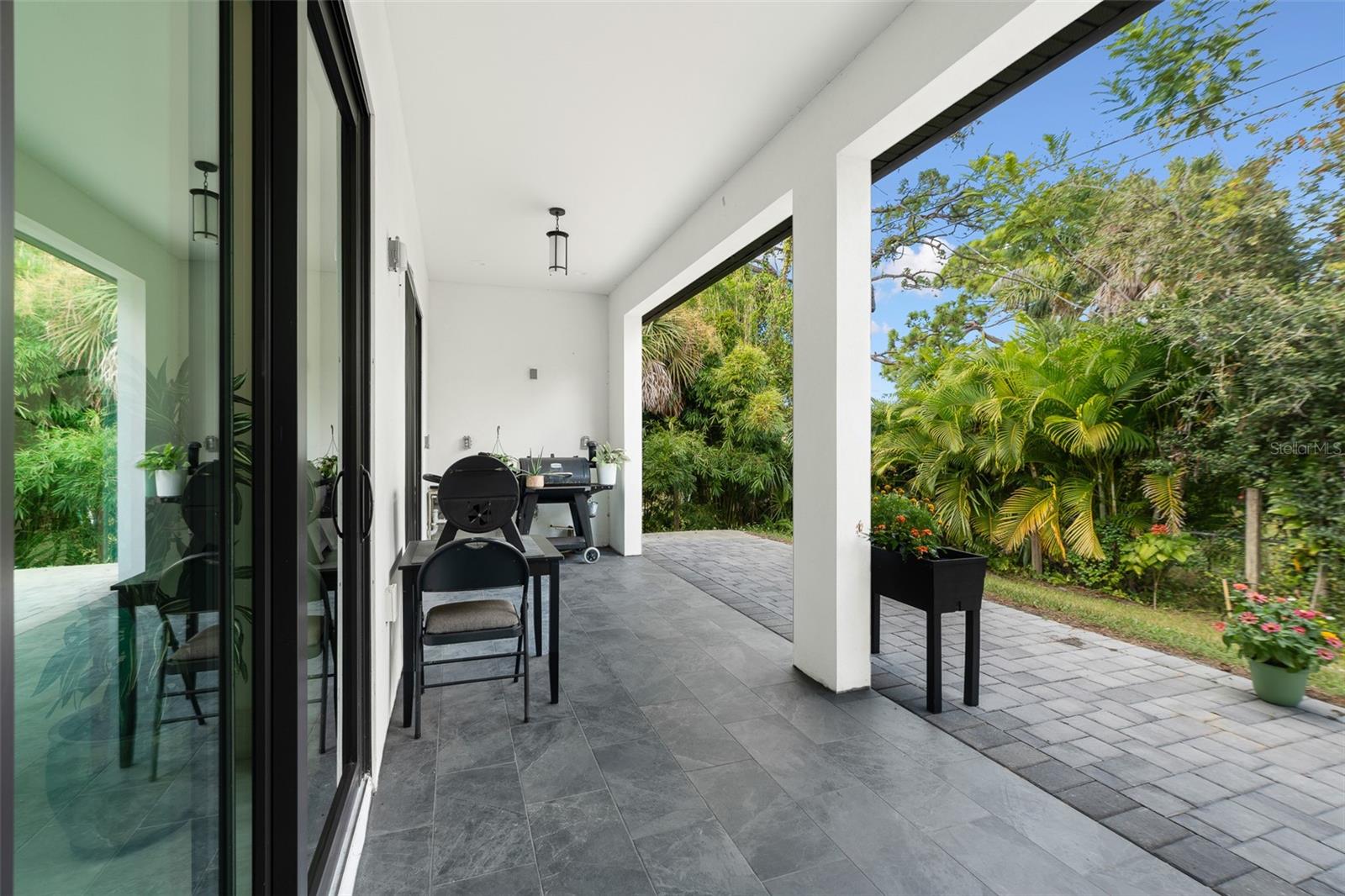 SOUTH VENICE - Residential