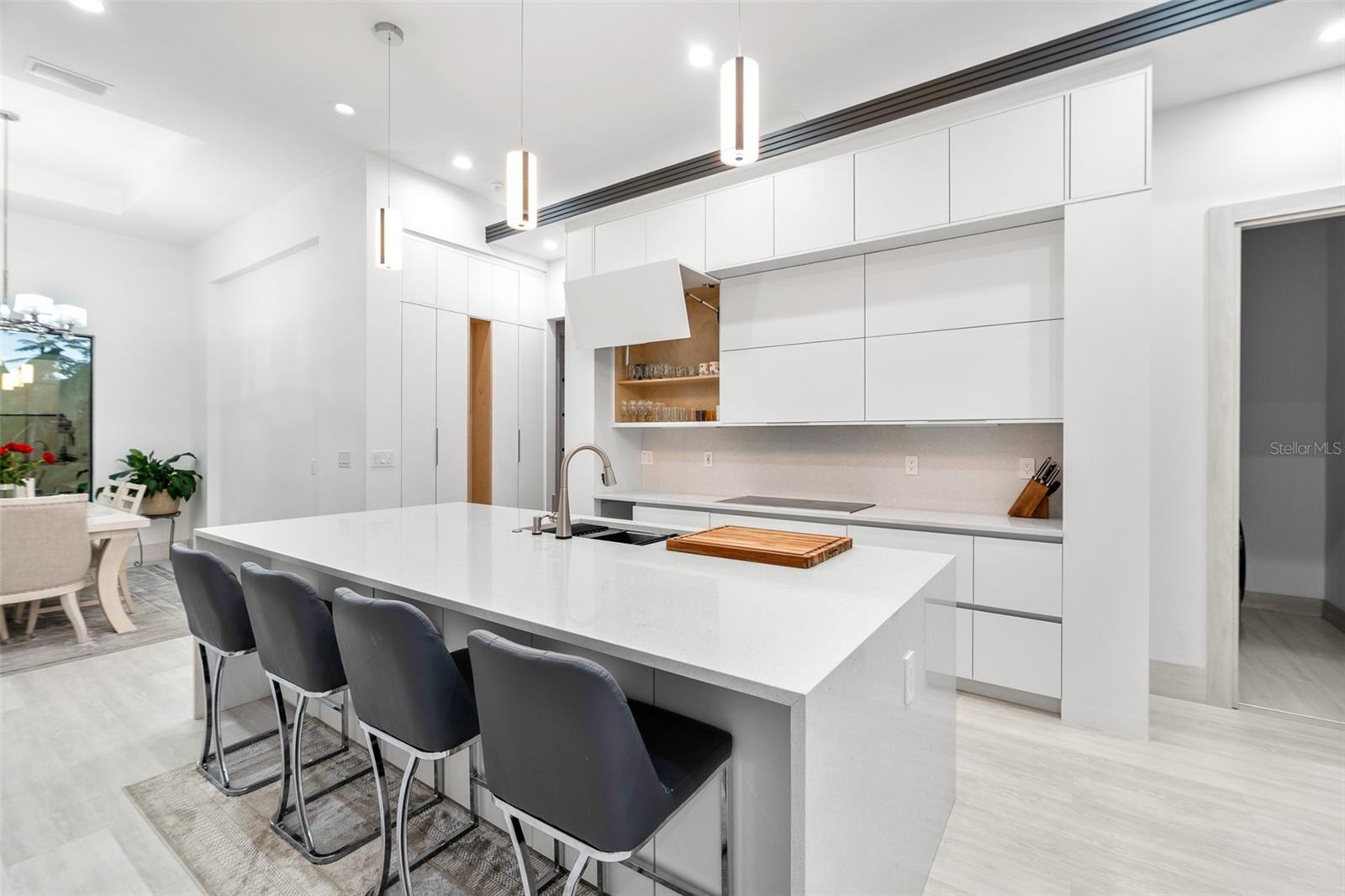 SOUTH VENICE - Residential