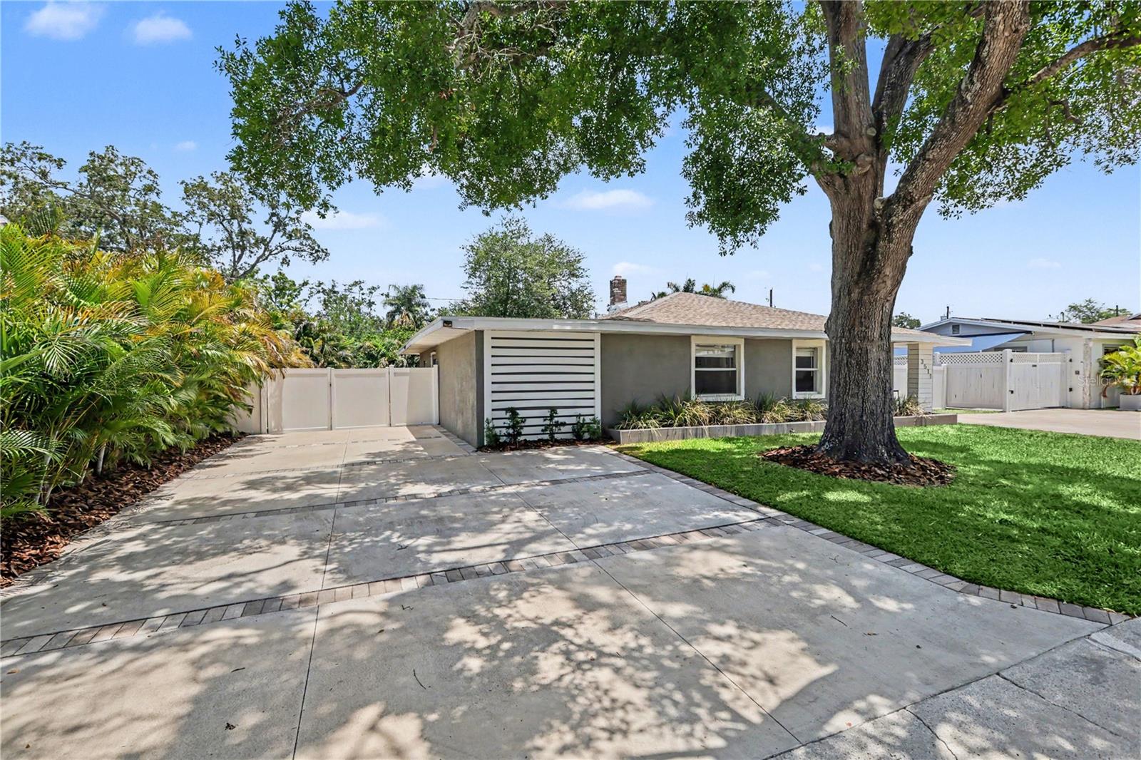 3511 W AZEELE STREET
