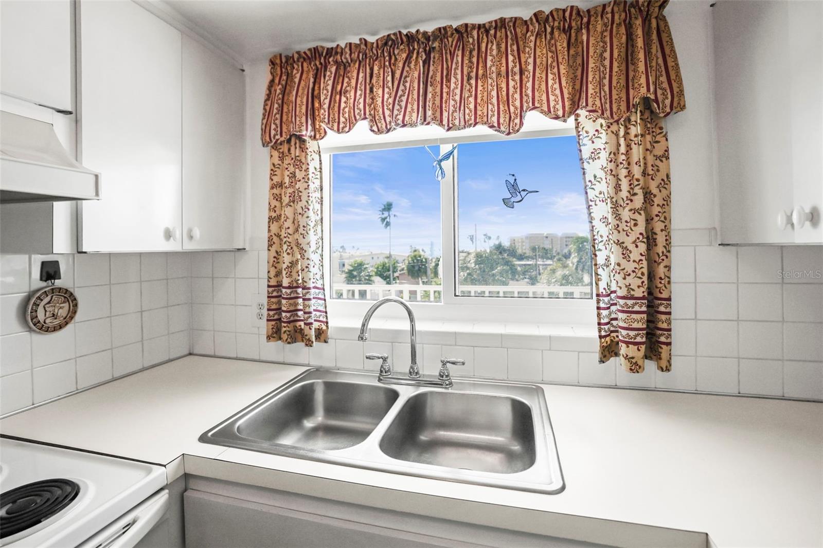 SYLVETTE CONDO - Residential