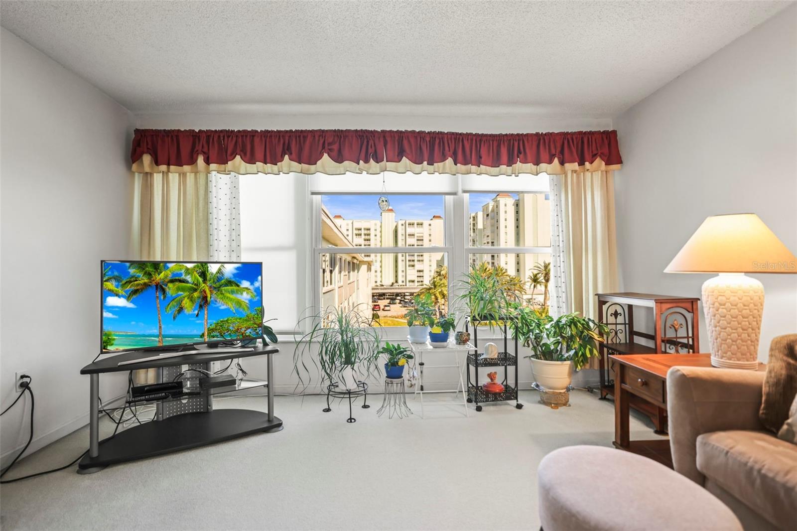 SYLVETTE CONDO - Residential