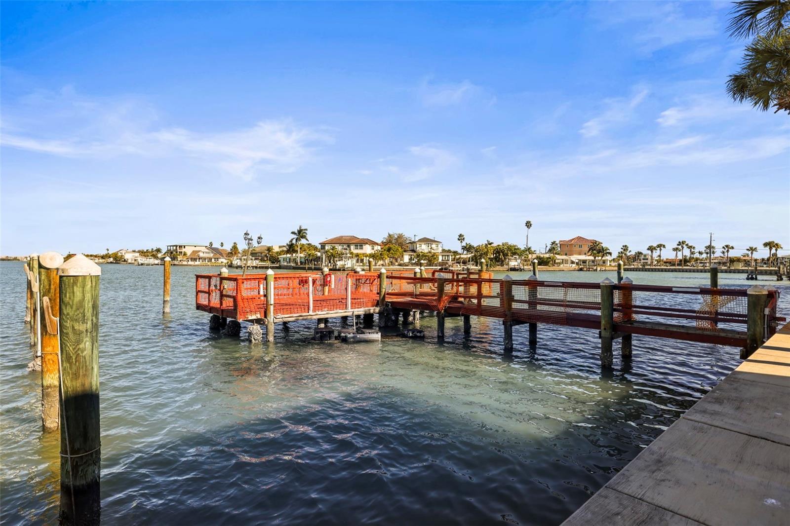 SYLVETTE CONDO - Residential