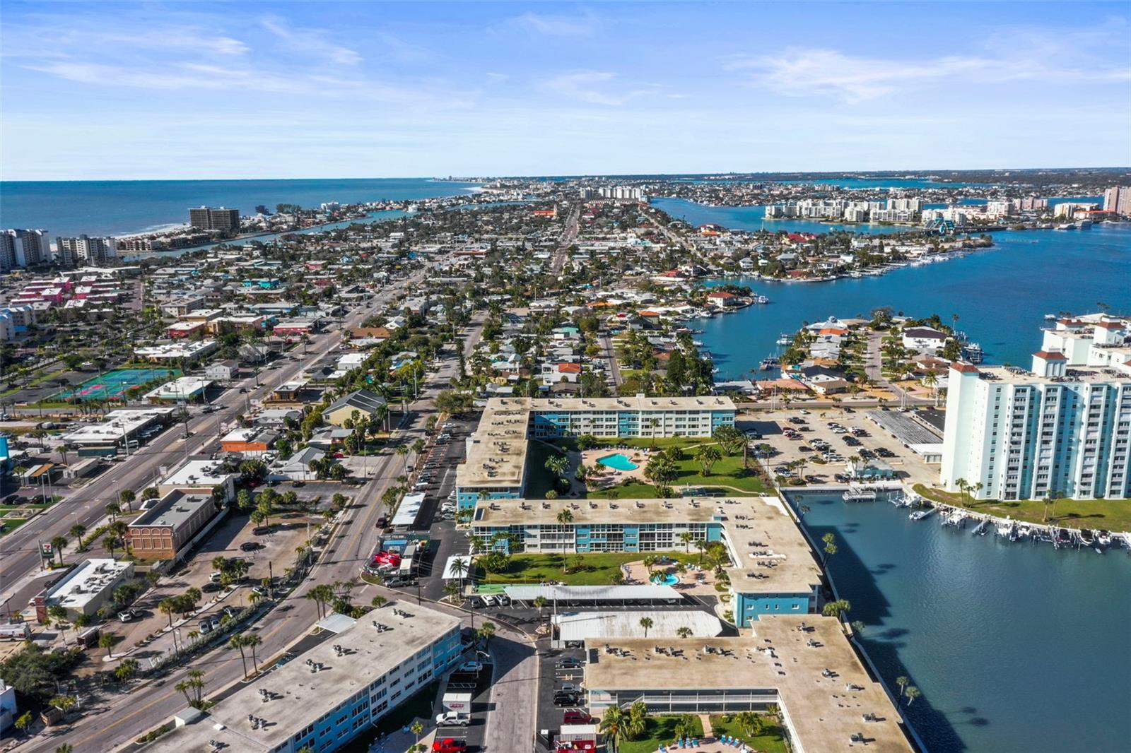 SYLVETTE CONDO - Residential