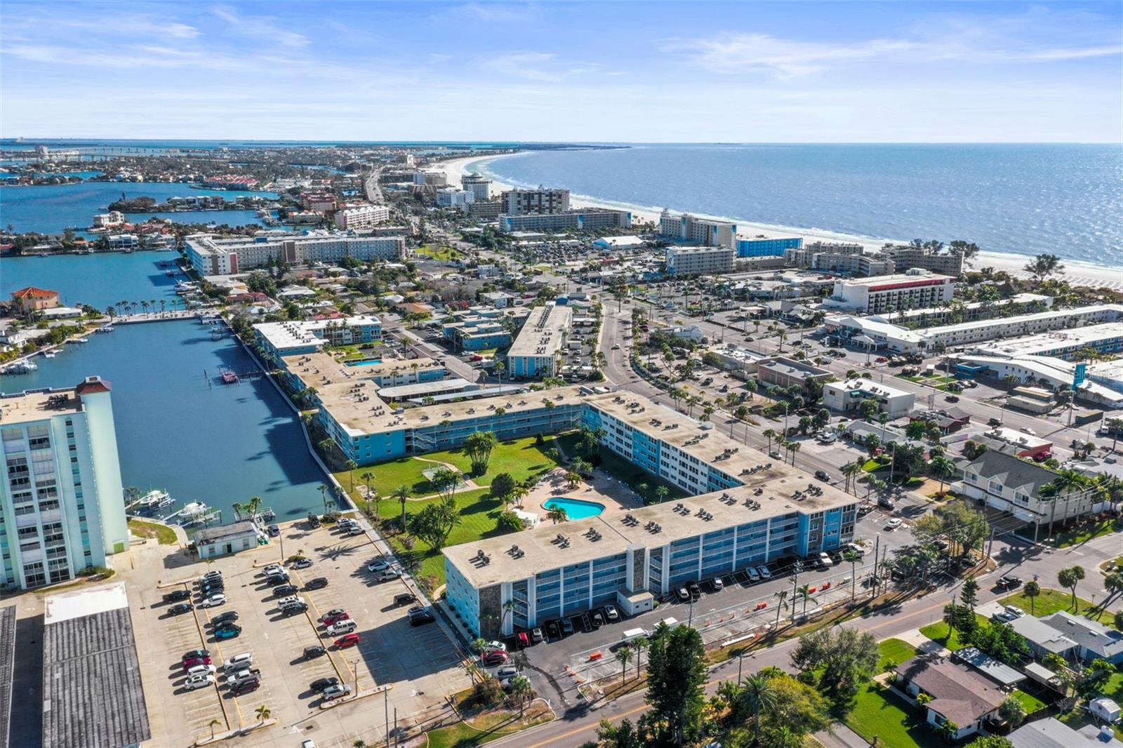 SYLVETTE CONDO - Residential