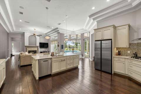Tiny photo for 6775 SE 12th Circle, Ocala, FL 34480 (MLS # OM724228)